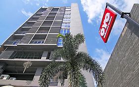 Melbourne Suites